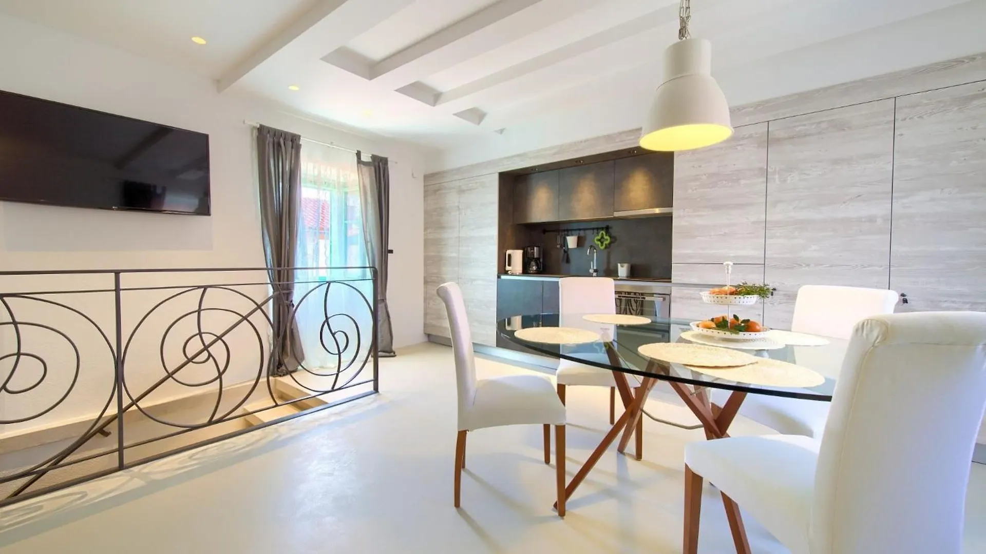 Vibrant And Elegant Downtown Krk Apartments - One Bedroom Apartment Krk Town 0*,